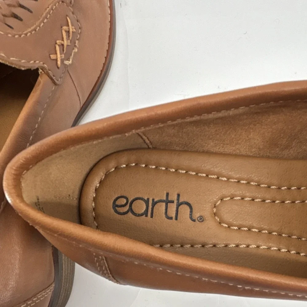 Earth Etelona Elona Round Toe Loafer Flat Women 7.5W Woven Leather Medium Brown